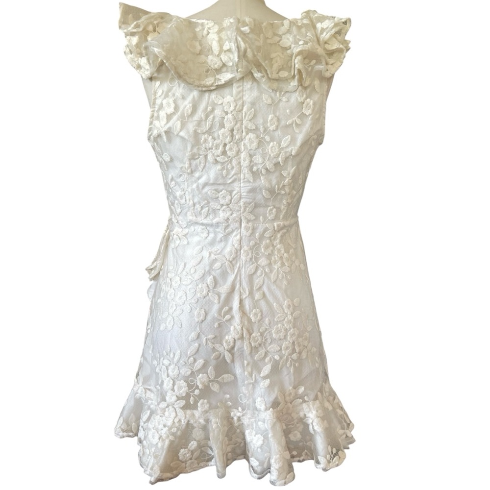 ❤️ BB Dakota ‘Harlow’ Ivory Embroidered Ruffle Wrap Dress - Picture 9 of 13